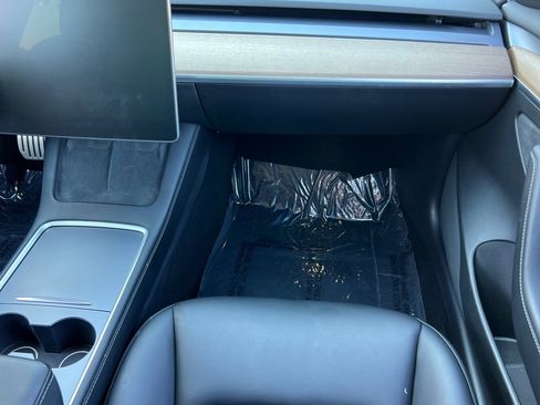 Used 2022 Tesla Model 3 Performance image 28