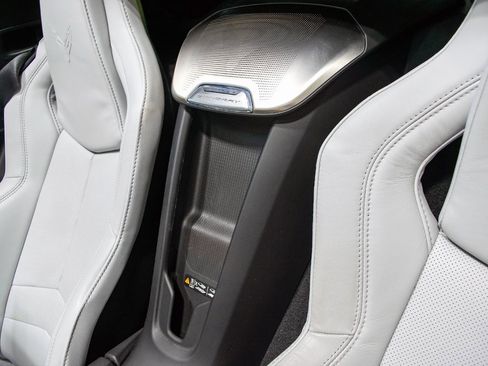 Used 2021 Chevrolet Corvette Stingray Preferred Cpe w/ Z51 Performance Package image 25