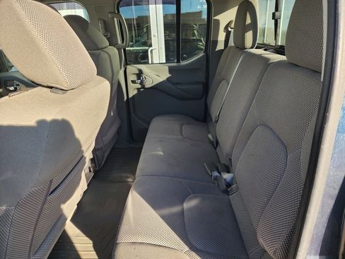 Used 2015 Nissan Frontier SV w/ SV Value Truck Package image 11