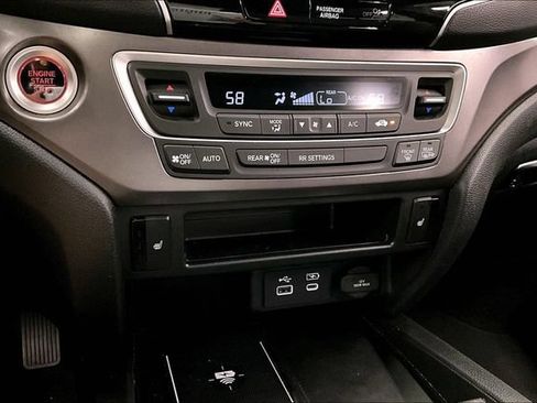 Used 2025 Honda Passport EX-L image 31