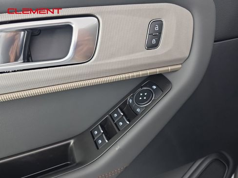 New 2026 Ford Explorer Active w/ Active Comfort Package image 23