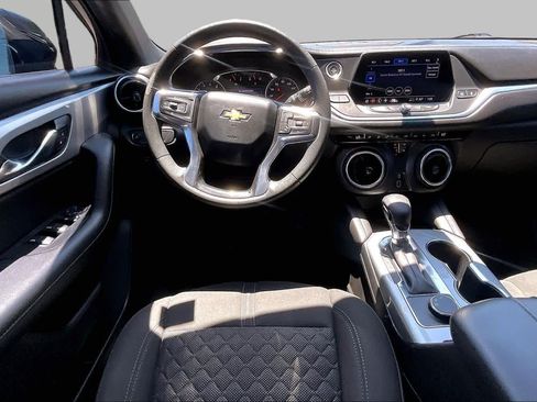 Used 2021 Chevrolet Blazer LT w/ LPO, Black Accent Package FWD image 6