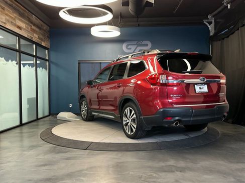 Used 2022 Subaru Ascent Limited w/ Technology Package image 5