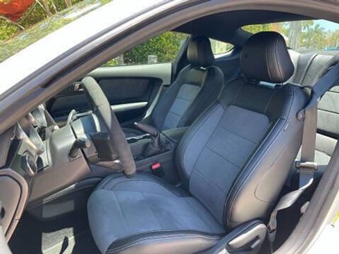 Used 2020 Ford Mustang Shelby GT350 w/ Technology Package image 13