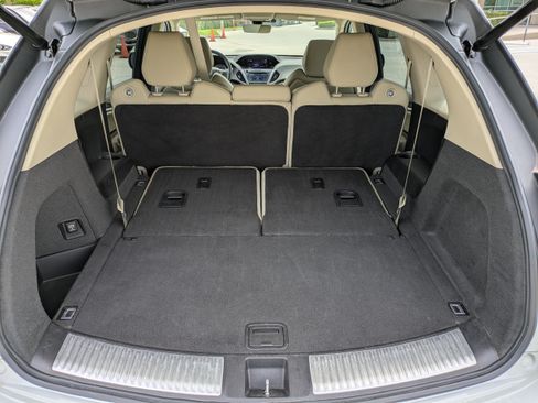 Used 2017 Acura MDX FWD image 11