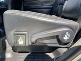 Used 2017 Toyota Highlander XLE image 6