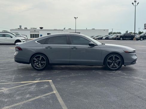 Used 2024 Honda Accord Sport image 3