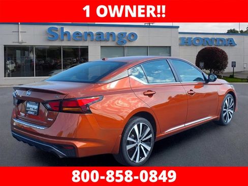 Used 2022 Nissan Altima 2.5 SR AWD/4WD image 3
