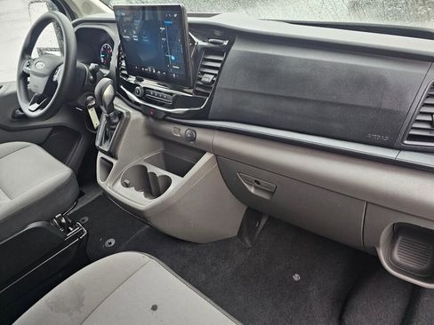 Used 2023 Ford Transit 350 XLT image 9