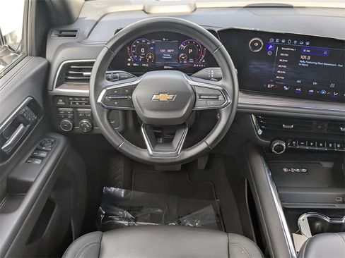 Certified 2025 Chevrolet Tahoe LT image 14