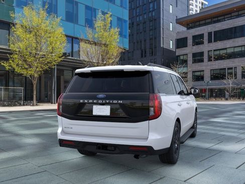 New 2026 Ford Expedition Active AWD/4WD image 8