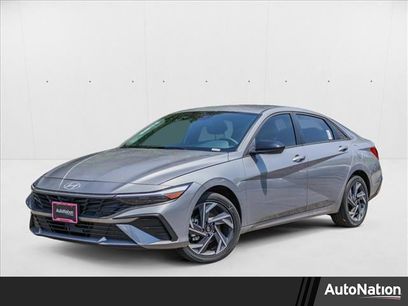 New 2025 Hyundai Elantra SEL