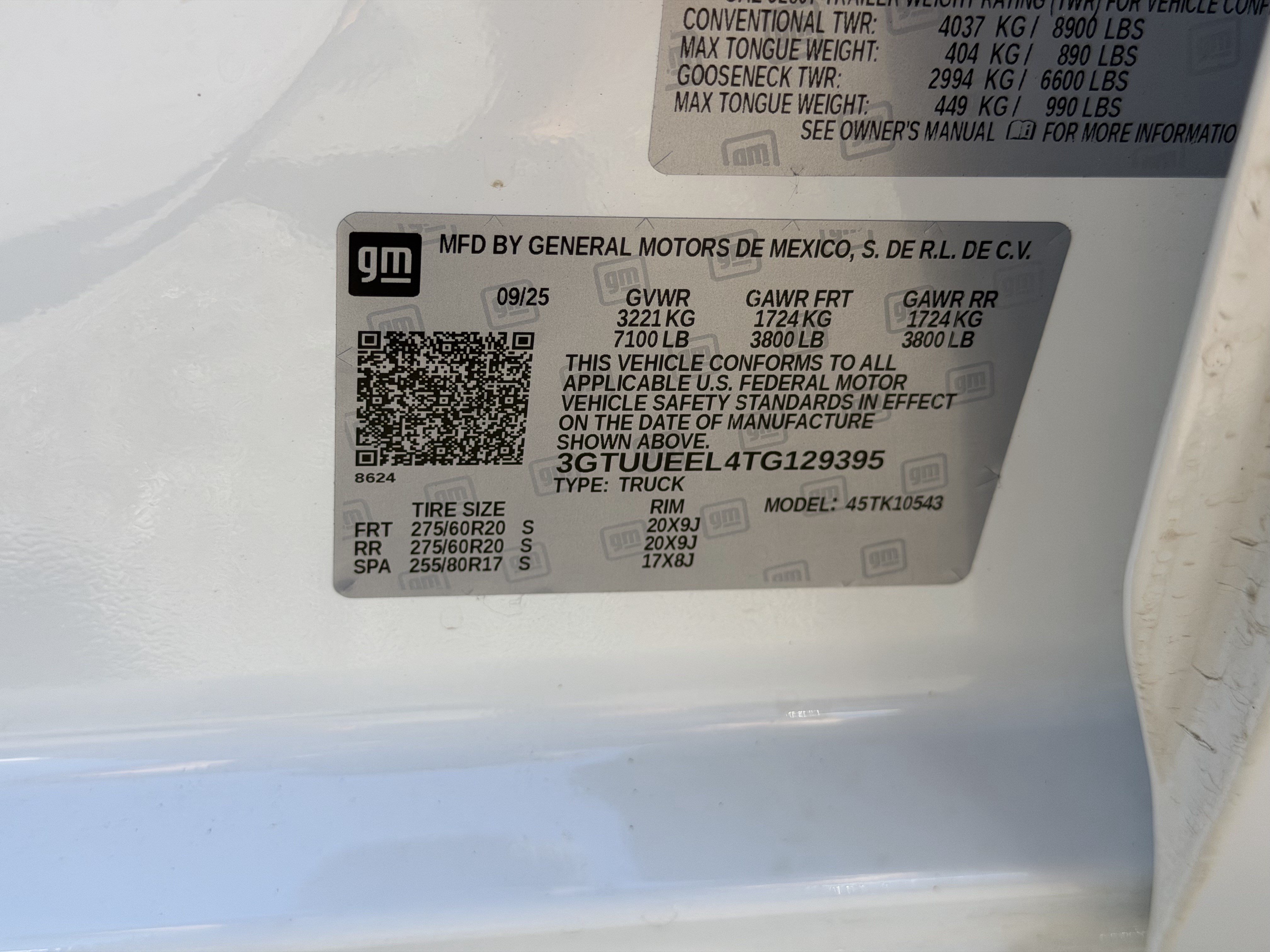 Used 2026 GMC Sierra 1500 AT4 w/ AT4 Preferred Package AWD/4WD image 38