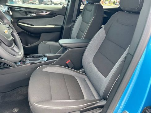 Used 2025 Chevrolet TrailBlazer LT FWD image 10