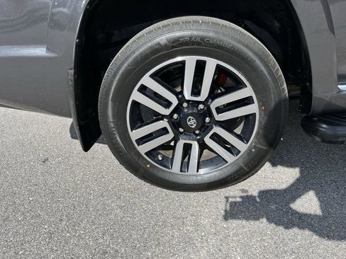 Used 2017 Toyota 4Runner Limited AWD/4WD image 20