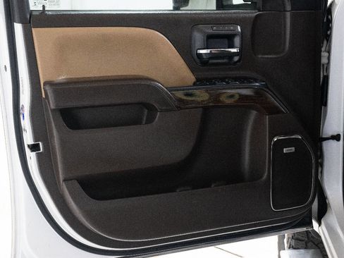 Used 2018 GMC Sierra 3500 Denali w/ Duramax Plus Package image 25