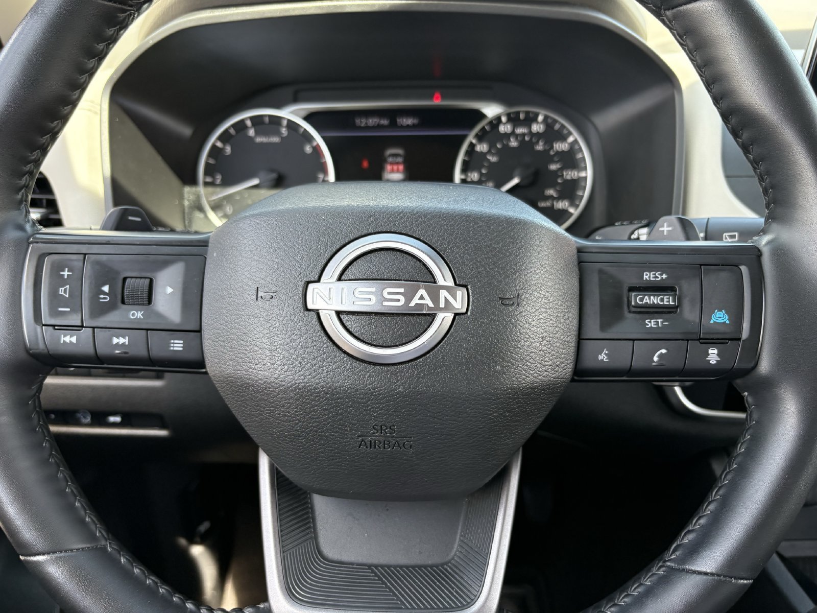 Used 2025 Nissan Rogue SV AWD/4WD image 36
