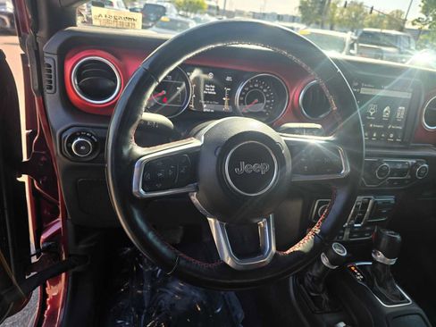 Used 2021 Jeep Wrangler Unlimited Rubicon AWD/4WD image 25