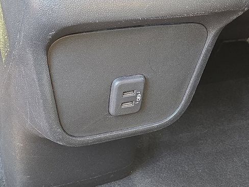 Used 2022 Chevrolet Equinox LT FWD image 16