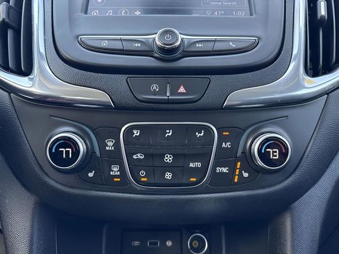 Used 2024 Chevrolet Equinox LT AWD/4WD image 16