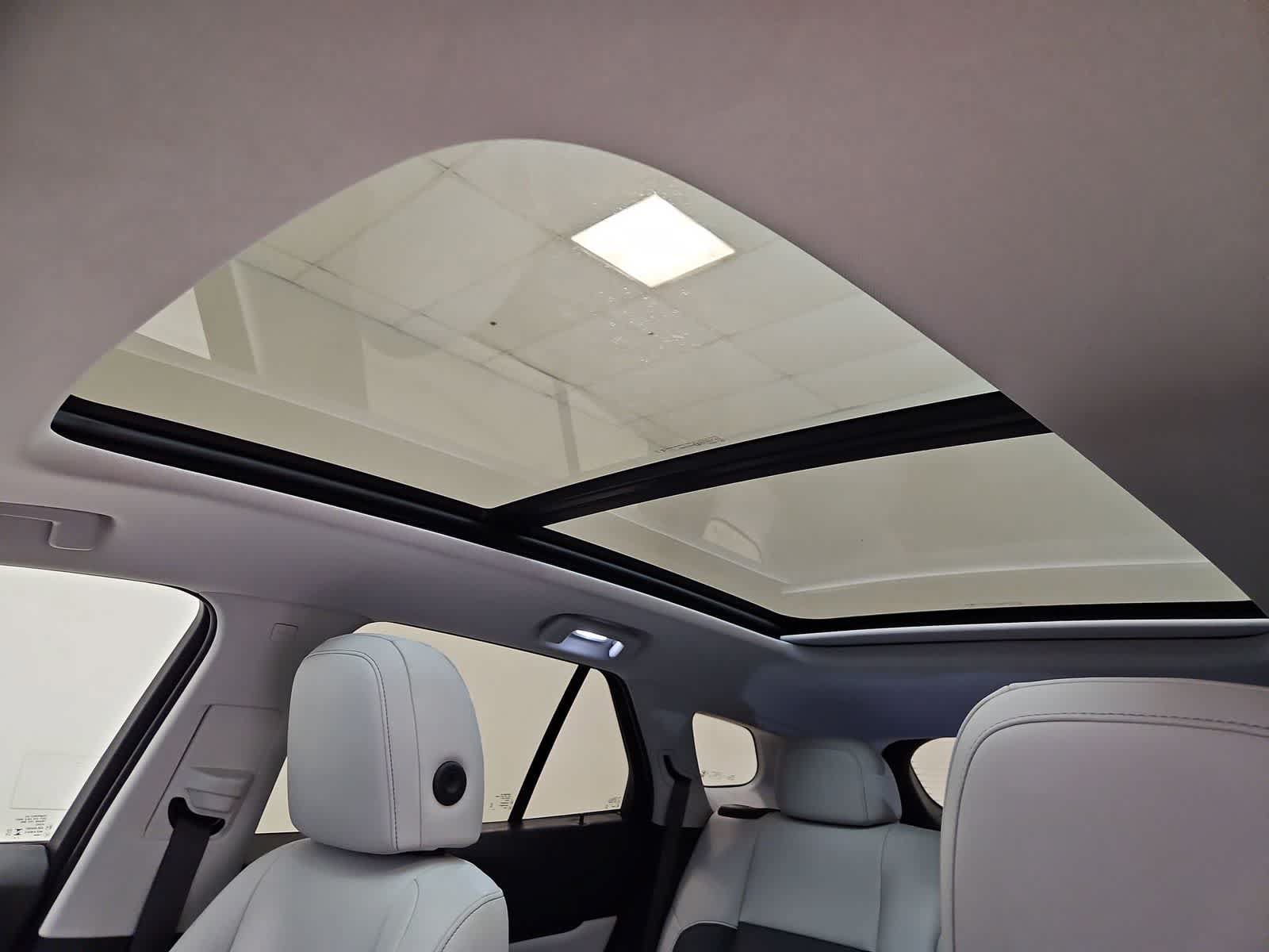 Used 2024 Honda Prologue Touring image 3