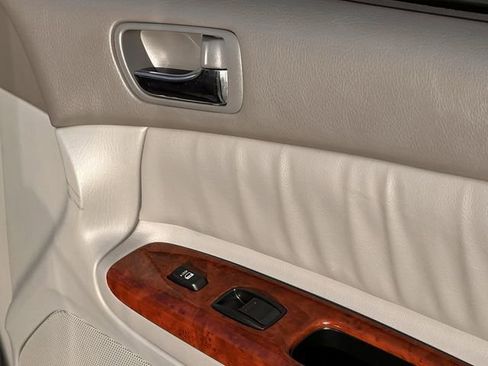 Used 2005 Toyota Camry LE image 24