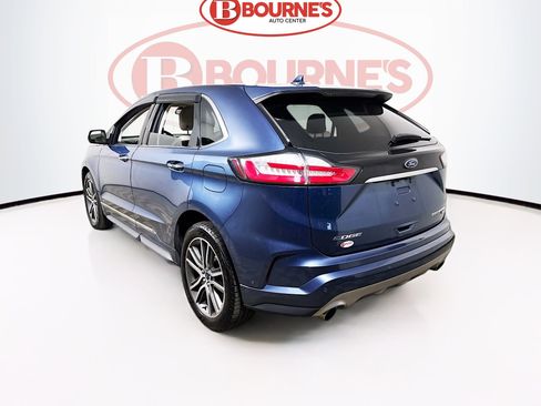 Used 2019 Ford Edge Titanium w/ Equipment Group 301A AWD/4WD image 10