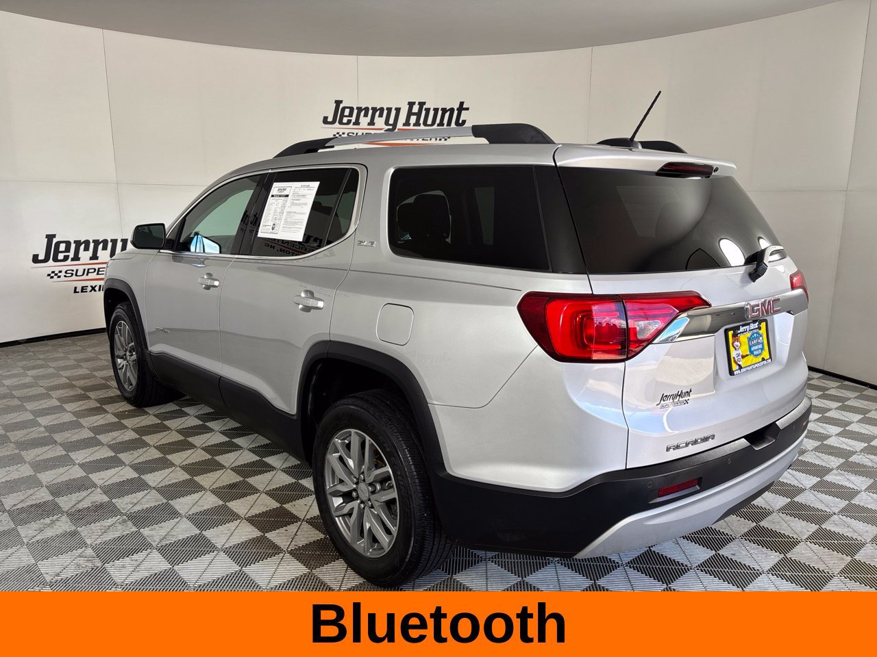 Used 2017 GMC Acadia SLE w/ Driver Alert Package I FWD image 8