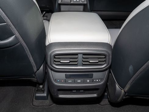 Used 2023 Honda Pilot EX-L image 21