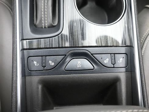 Used 2016 Chevrolet Impala LTZ FWD image 15