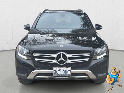 Used 2018 Mercedes-Benz GLC 300 4MATIC image 2