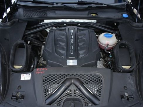 Used 2017 Porsche Macan S w/ Premium Package Plus image 51