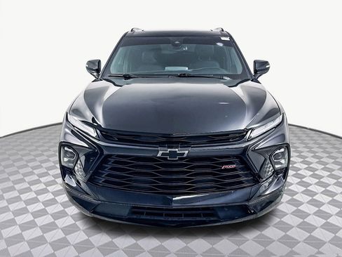 Used 2023 Chevrolet Blazer RS w/ Enhanced Convenience Package image 2