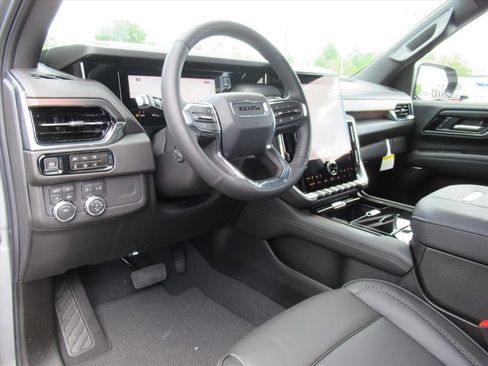 New 2026 GMC Yukon XL Denali AWD/4WD image 18