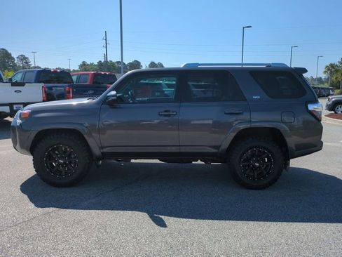 Used 2016 Toyota 4Runner SR5 Premium image 7