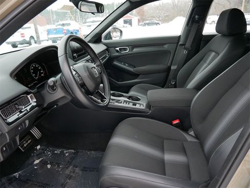 Used 2025 Honda Civic Sport image 14
