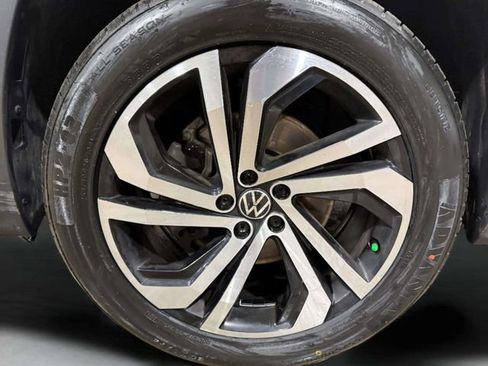 Used 2021 Volkswagen Atlas SEL Premium AWD/4WD image 40