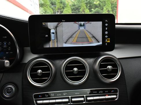 Used 2022 Mercedes-Benz GLC 43 AMG 4MATIC image 27