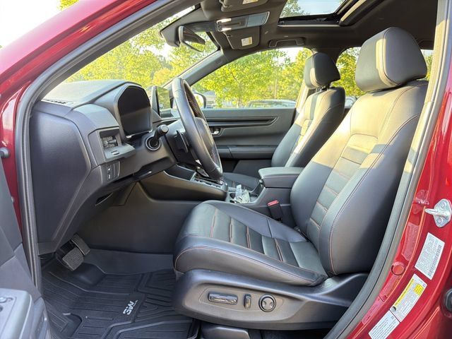 Used 2025 Honda CR-V Sport-L image 11