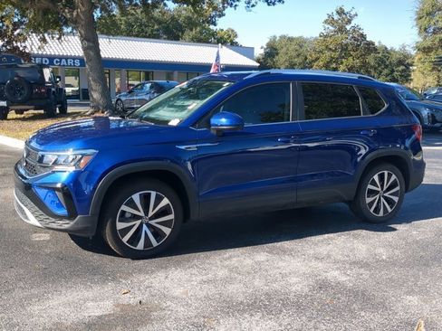 Used 2022 Volkswagen Taos SE image 8