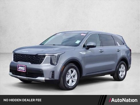 Used 2024 Kia Sorento LX FWD image 1