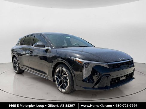 New 2026 Kia K4 GT-Line FWD image 1