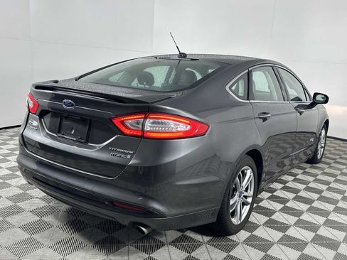 Used 2016 Ford Fusion Titanium FWD image 8