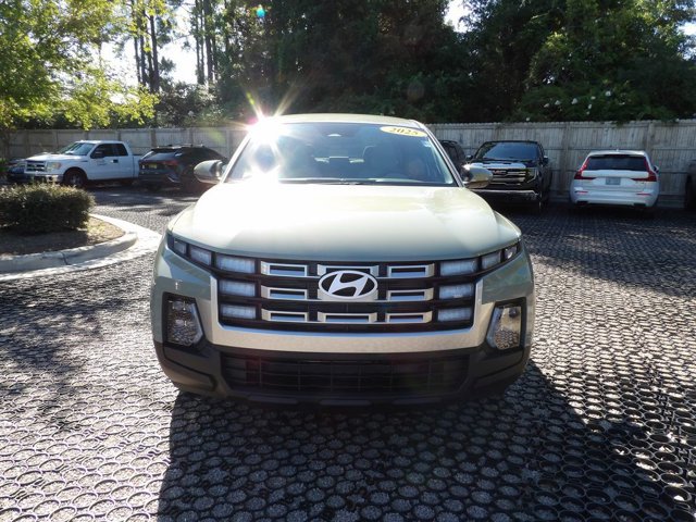 Certified 2025 Hyundai Santa Cruz SE FWD image 4
