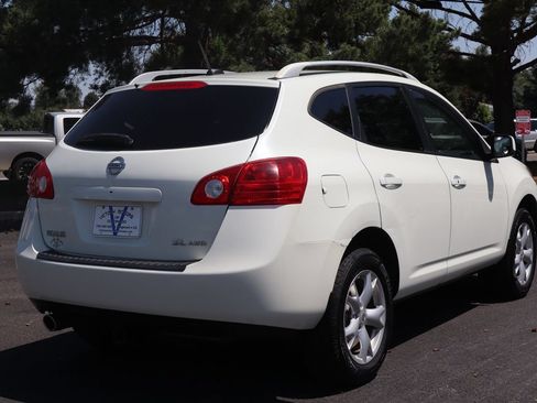 Used 2008 Nissan Rogue SL w/ Premium Pkg AWD/4WD image 5