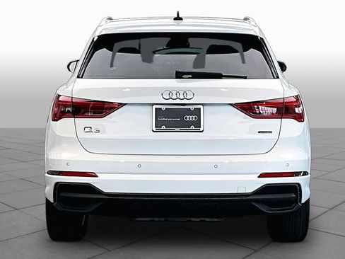 Certified 2025 Audi Q3 2.0T Premium w/ Convenience Package AWD/4WD image 5