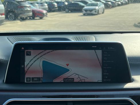 Used 2022 BMW 750i xDrive w/ Executive Package AWD/4WD image 35