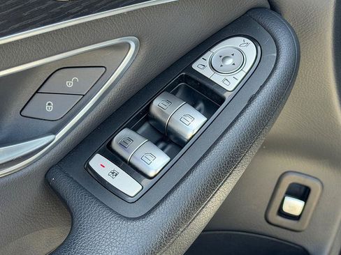 Used 2022 Mercedes-Benz GLC 300 image 19