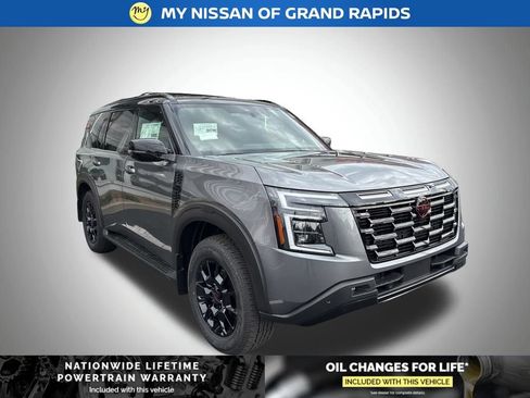 New 2026 Nissan Armada PRO-4X AWD/4WD image 8