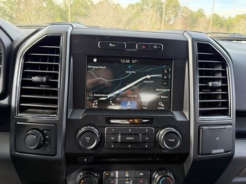 Used 2018 Ford F150 XLT w/ Equipment Group 302A Luxury image 19